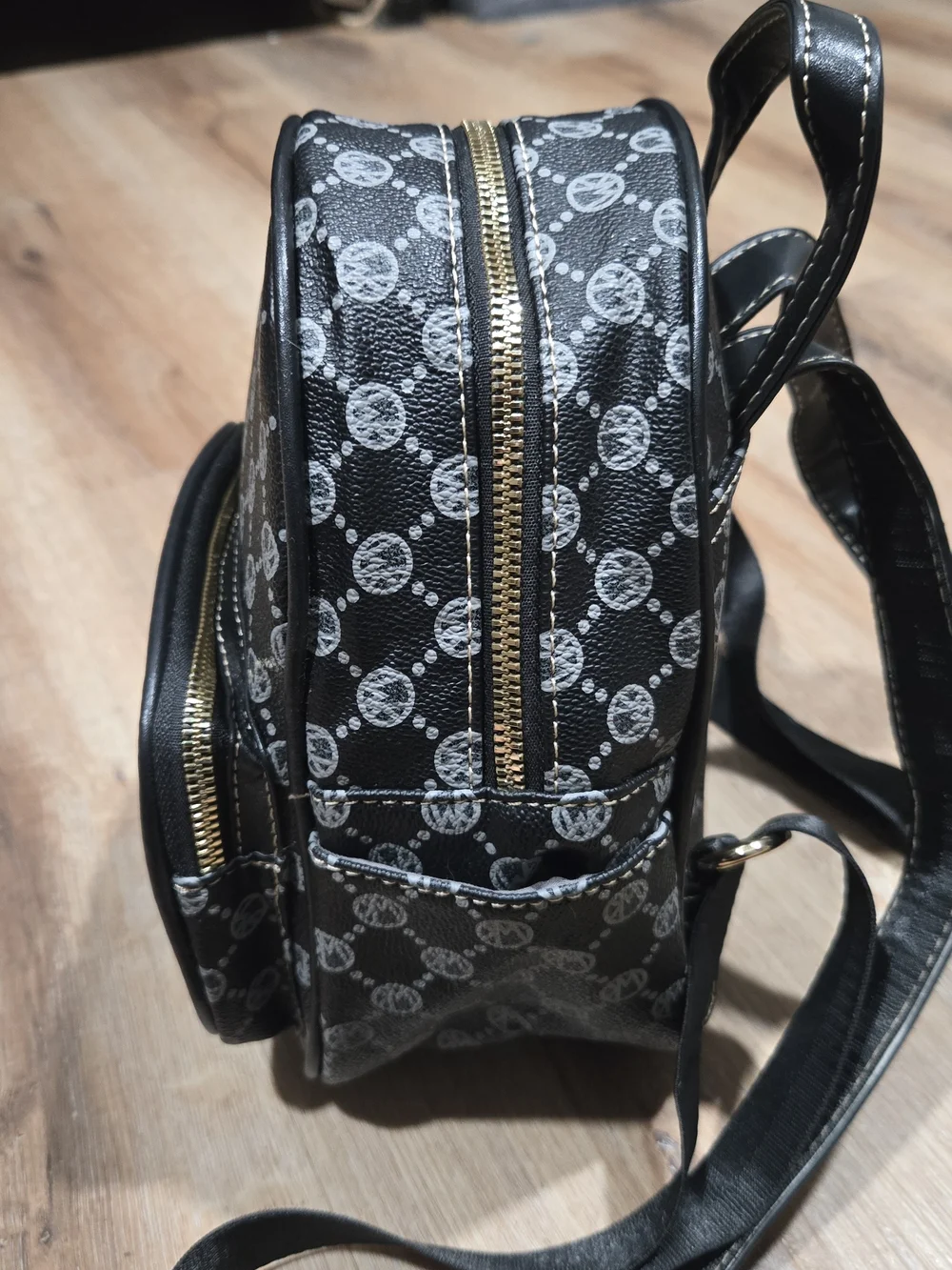 Wendy Keen black mini